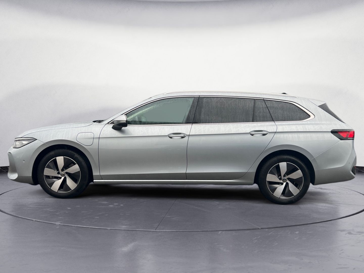 Volkswagen Passat 1.5 eTSI DSG Business LED NAVI KAMERA AHK foto 2
