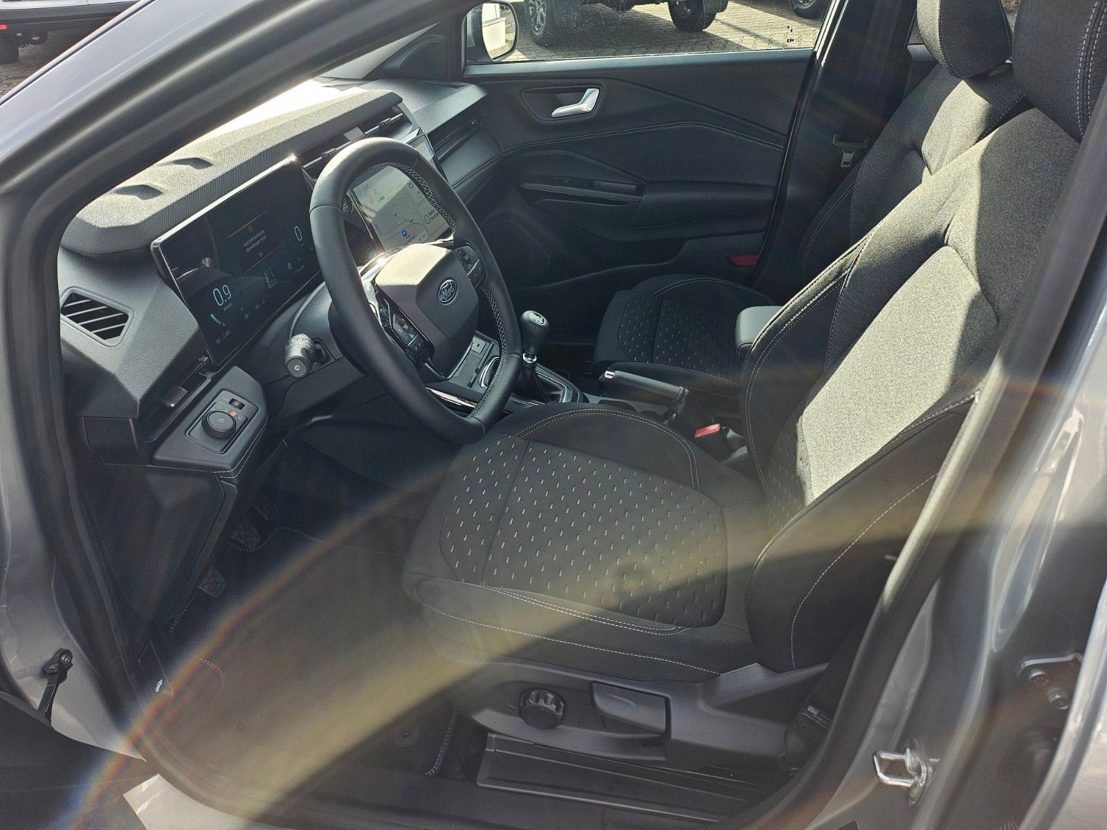 Fahrzeugabbildung Ford Puma Titanium