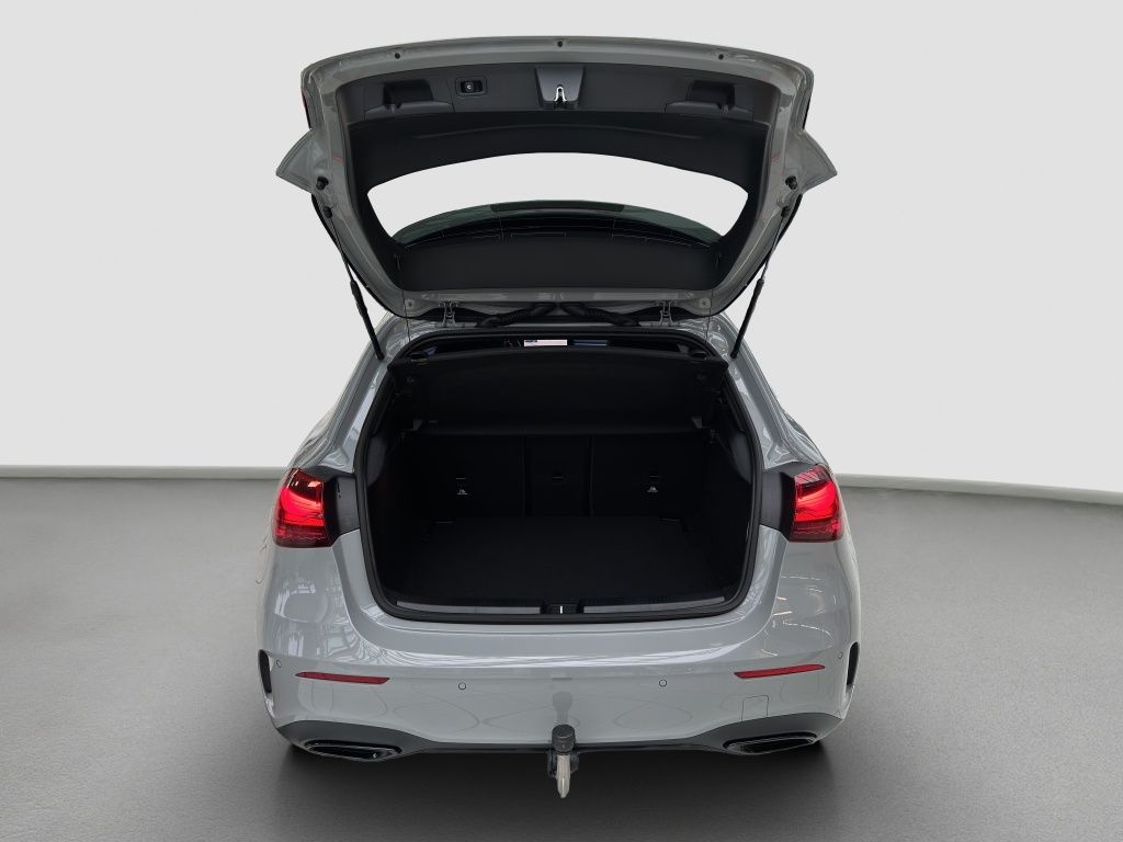 Fahrzeugabbildung Mercedes-Benz A 200 AHK*LED*PDC*ParkAss*Sportp.*SpurH*SpurW*LM