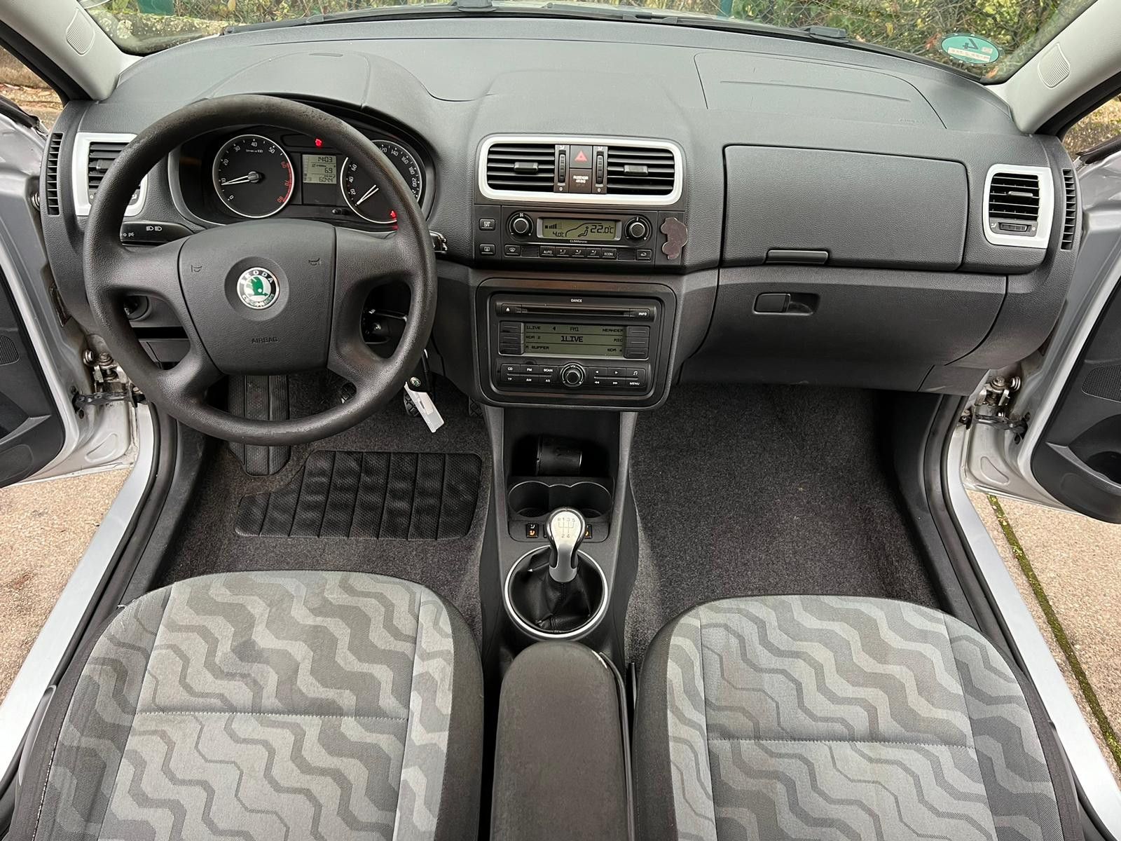 SKODA Roomster Style 1.Hand AHK Klima Sitzheizung