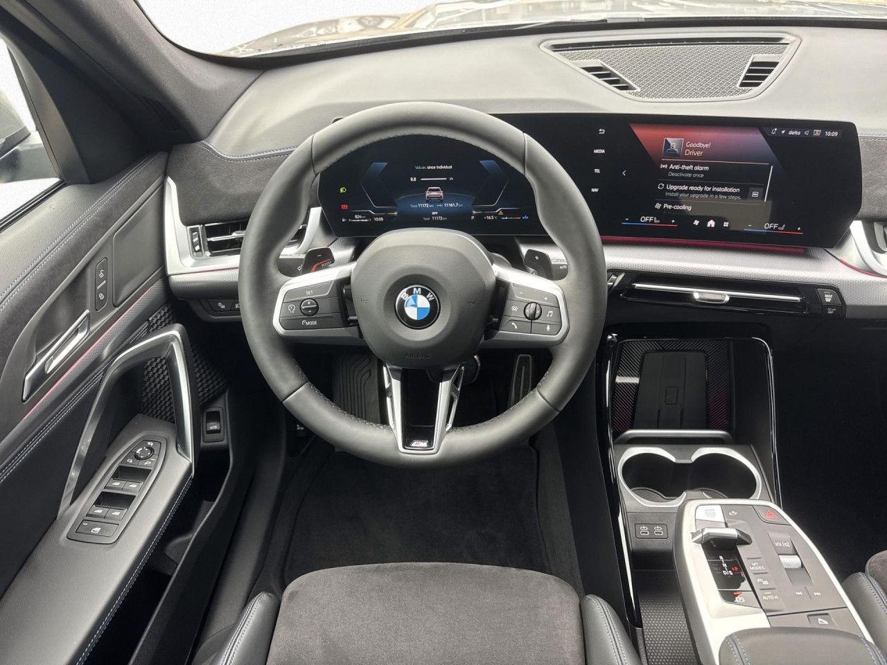 BMW X1 sDrive18i M SPORT AHK,AdapLED,Hifi,Kam,KomZu