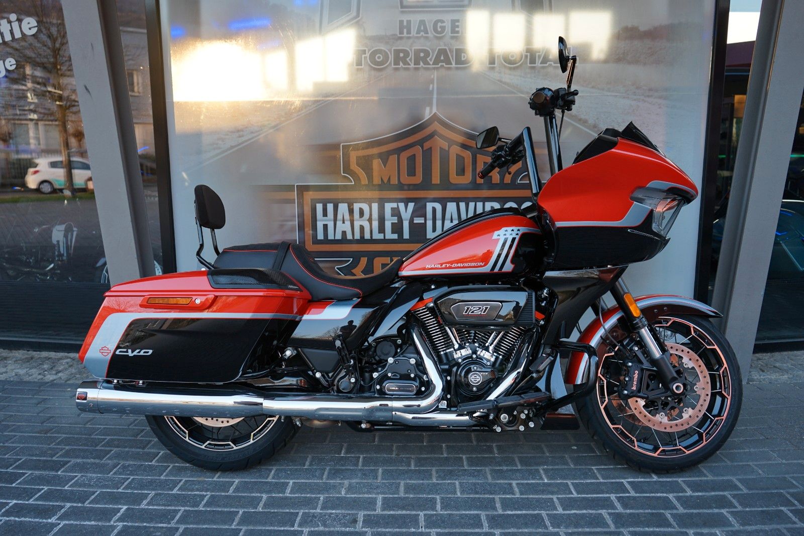 Fahrzeugabbildung Harley-Davidson Road Glide CVO 25th Anniversary ATLAS Lenker