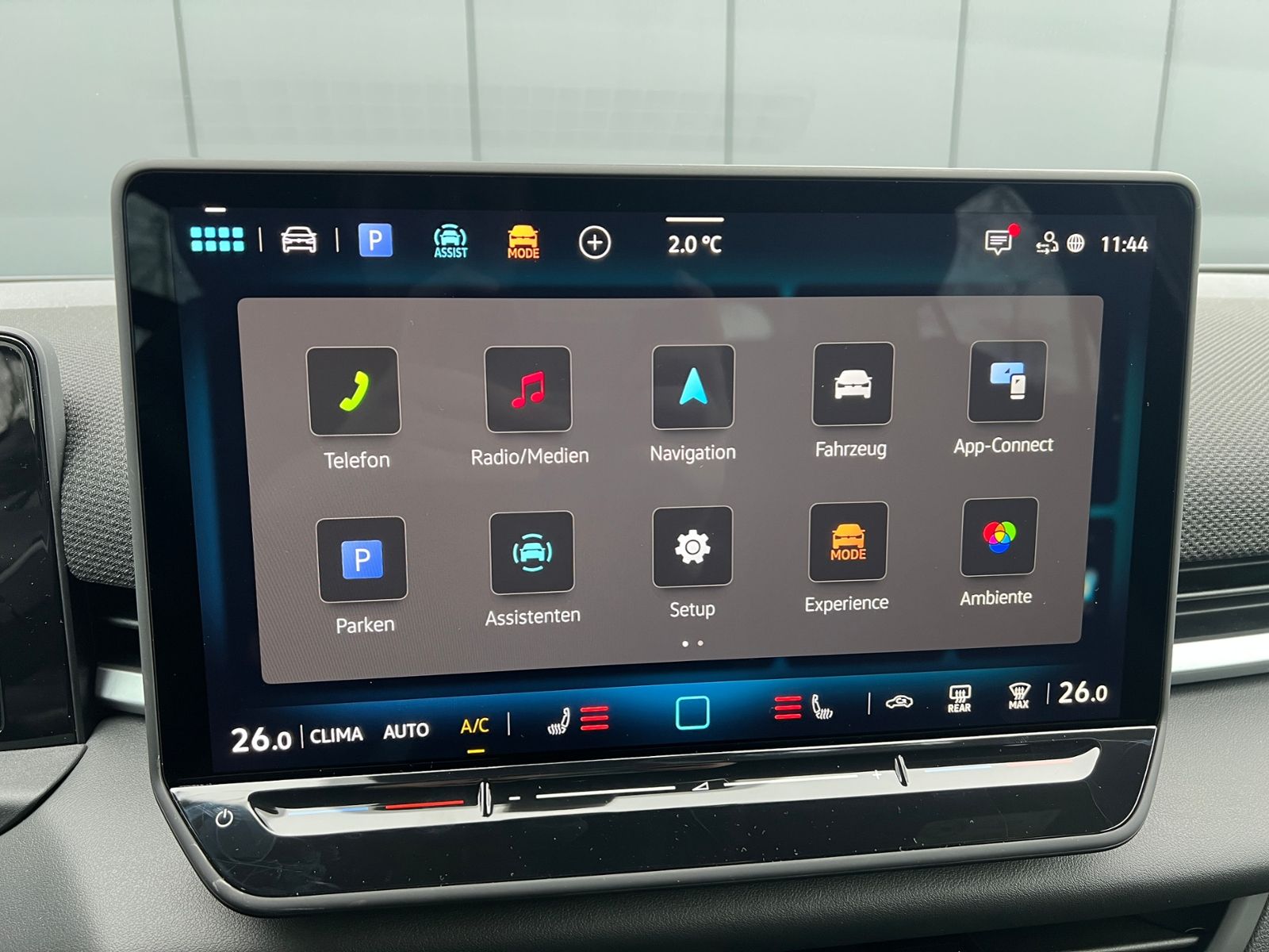 Fahrzeugabbildung Volkswagen T-Roc R-Line 1.5 eTSI DSG *Neues Modell, AHK, Bl