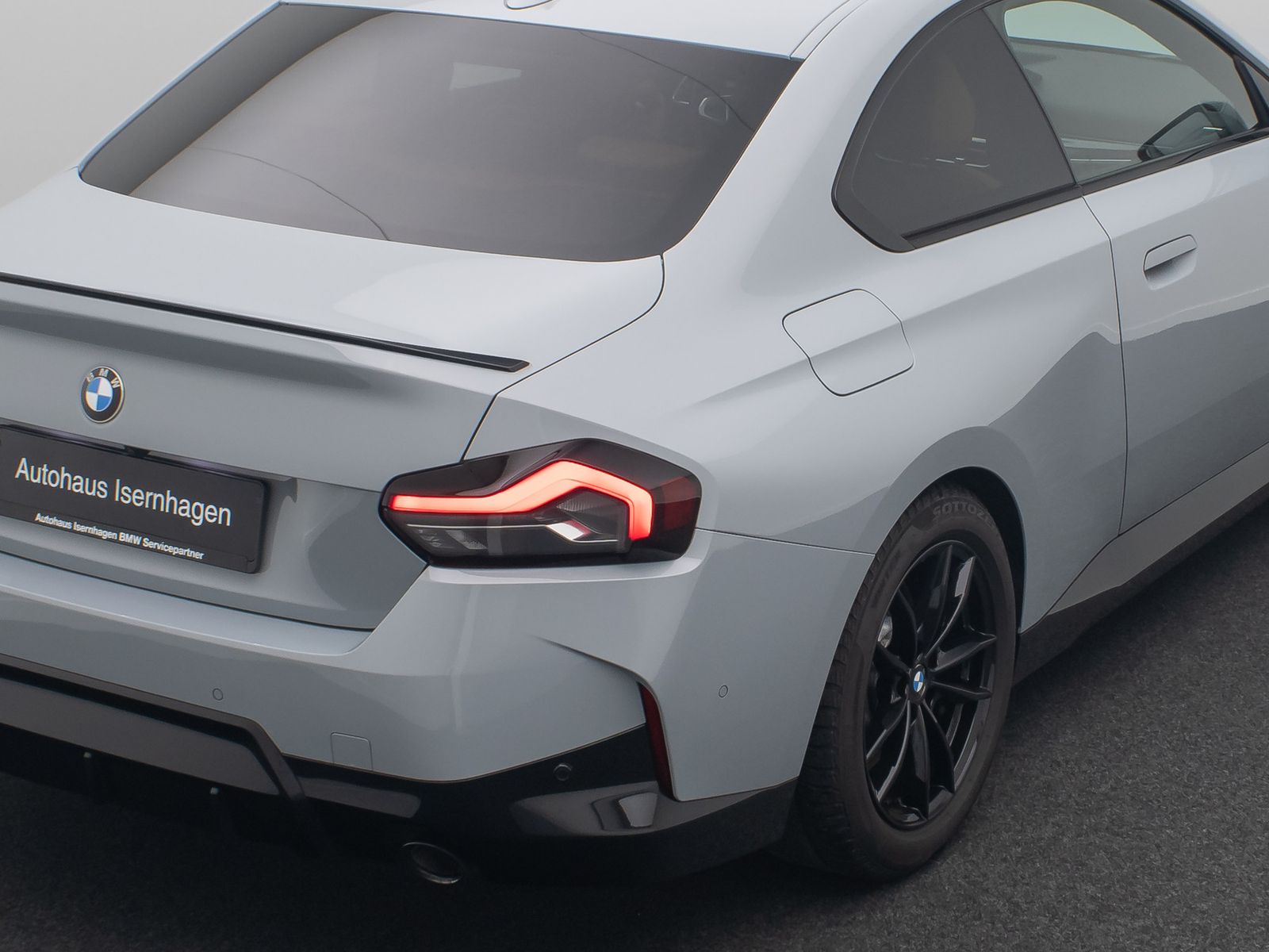 Fahrzeugabbildung BMW 220i Coup&eacute; M Sport Alarm DAB HiFi Kamera 19Zoll