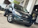 Toyota RAV 4 2.2l 4X4 *FACE-LIFT* !! TÜV NEU!!!! (VOLL) - gebrauchte Toyota RAV 4 aus dem Jahr 2006