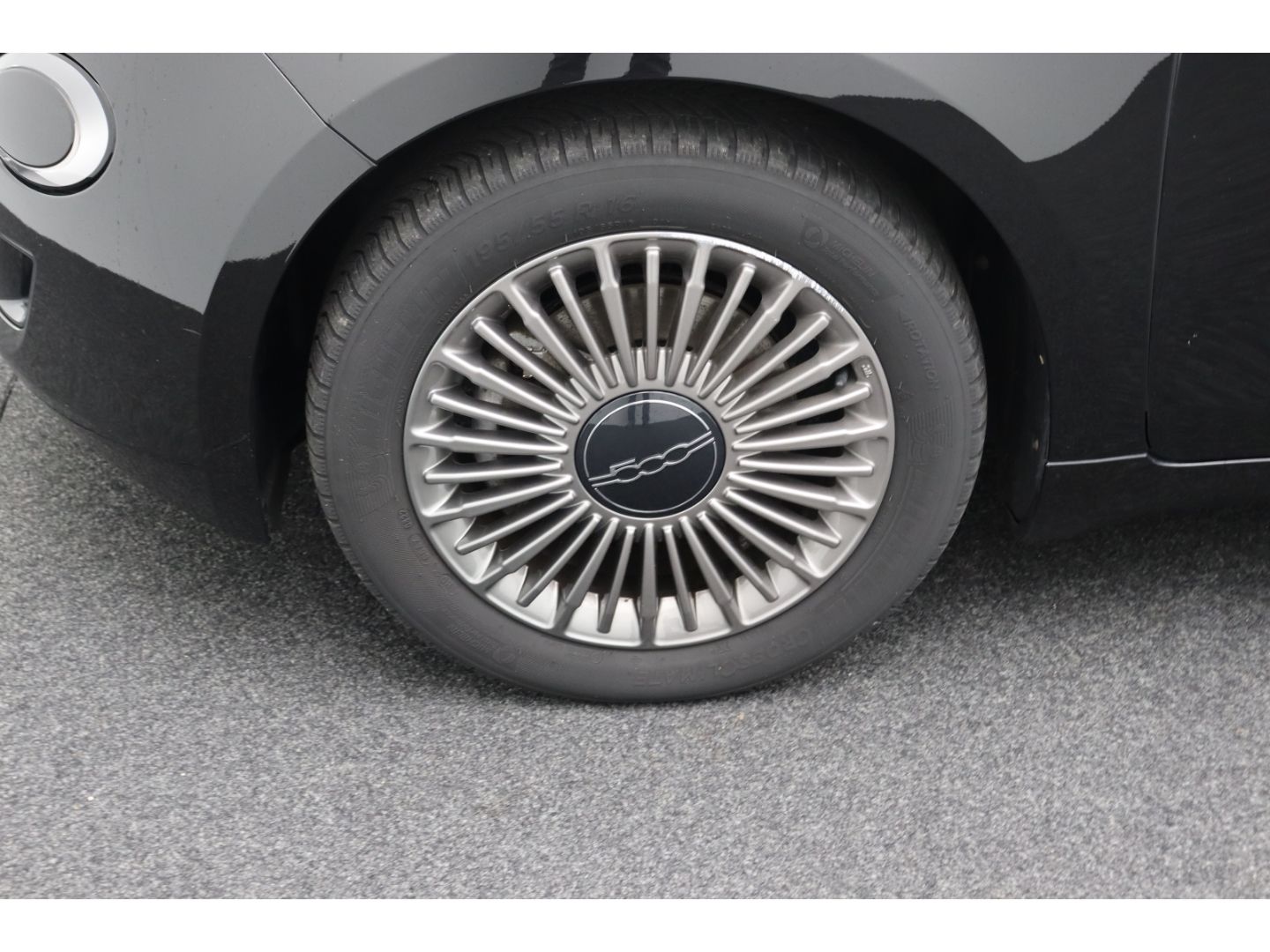 Fahrzeugabbildung Fiat 500e Neuer Icon Komfort Paket Tempomat Apple Car