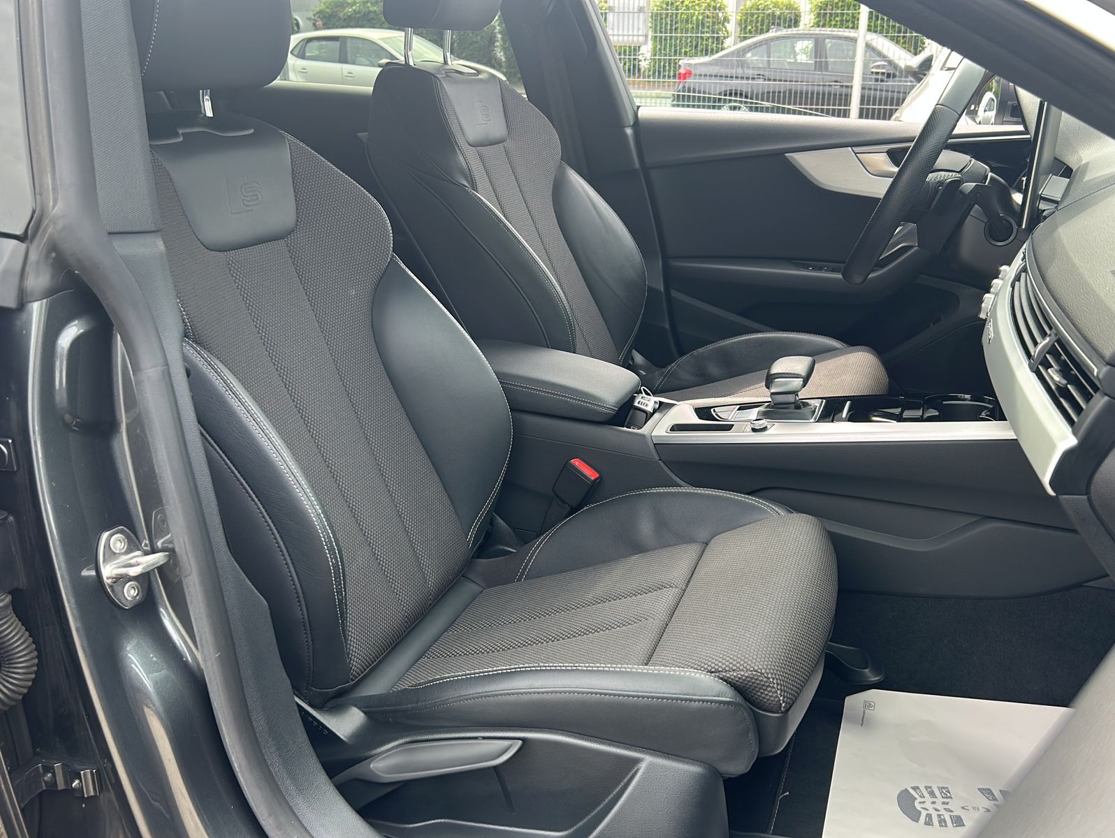 Fahrzeugabbildung Audi A5 40 TDI quattro S-Line