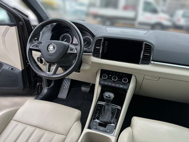 Fahrzeugabbildung SKODA Karoq 1.5 TSI DSG Style LED DACH KAMERA LEDER NA