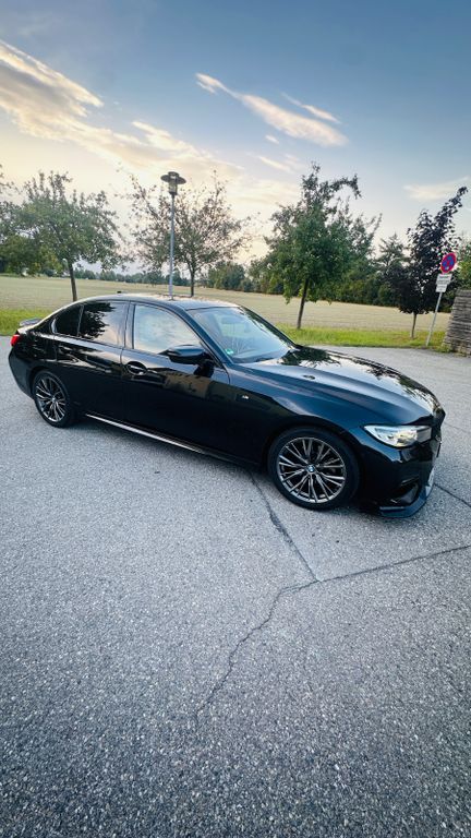 Image of BMW 320