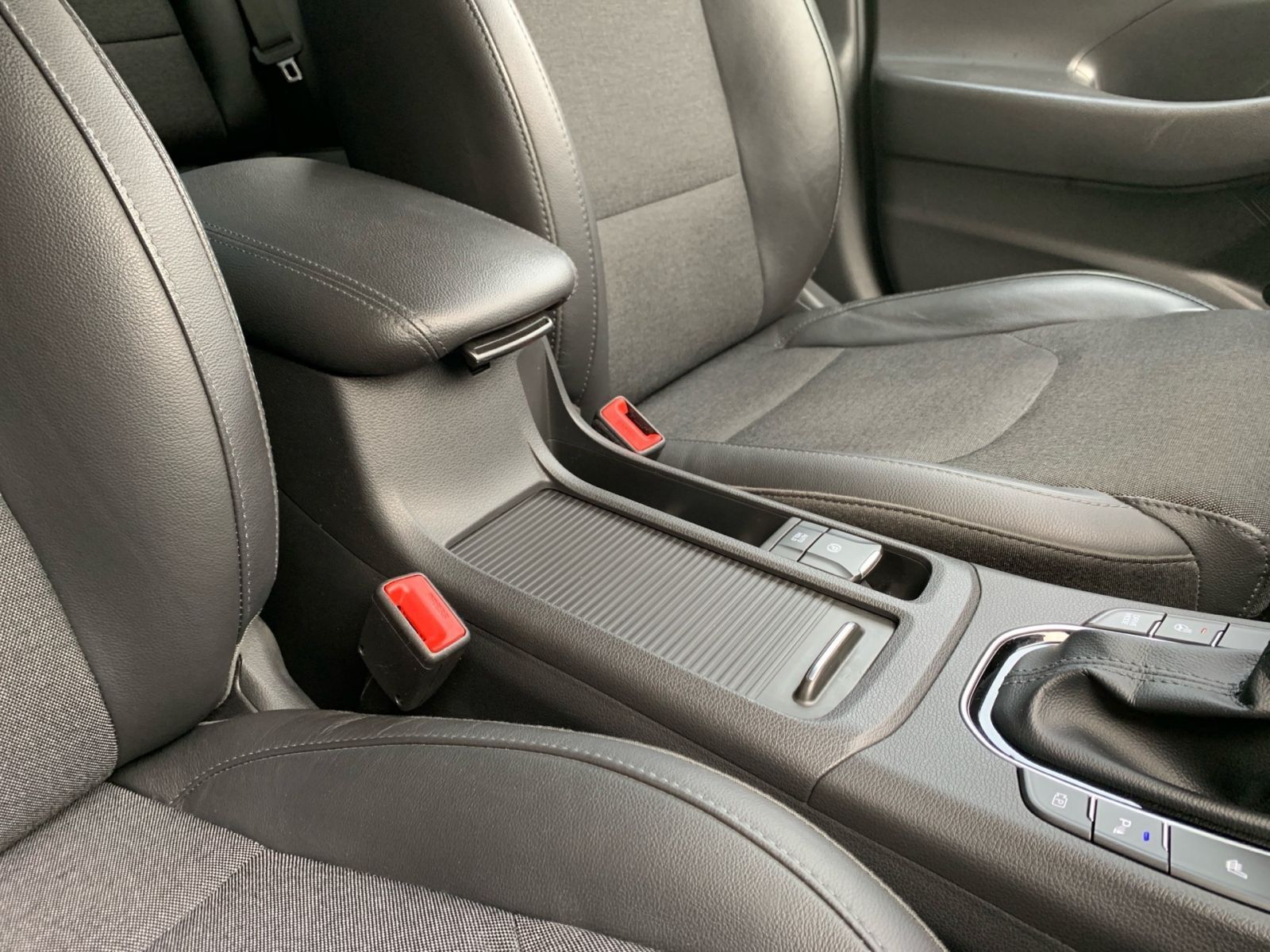 Fahrzeugabbildung Hyundai i30 Fastback 7-DCT 1.6 CRDi Prime Mild-Hybrid ne