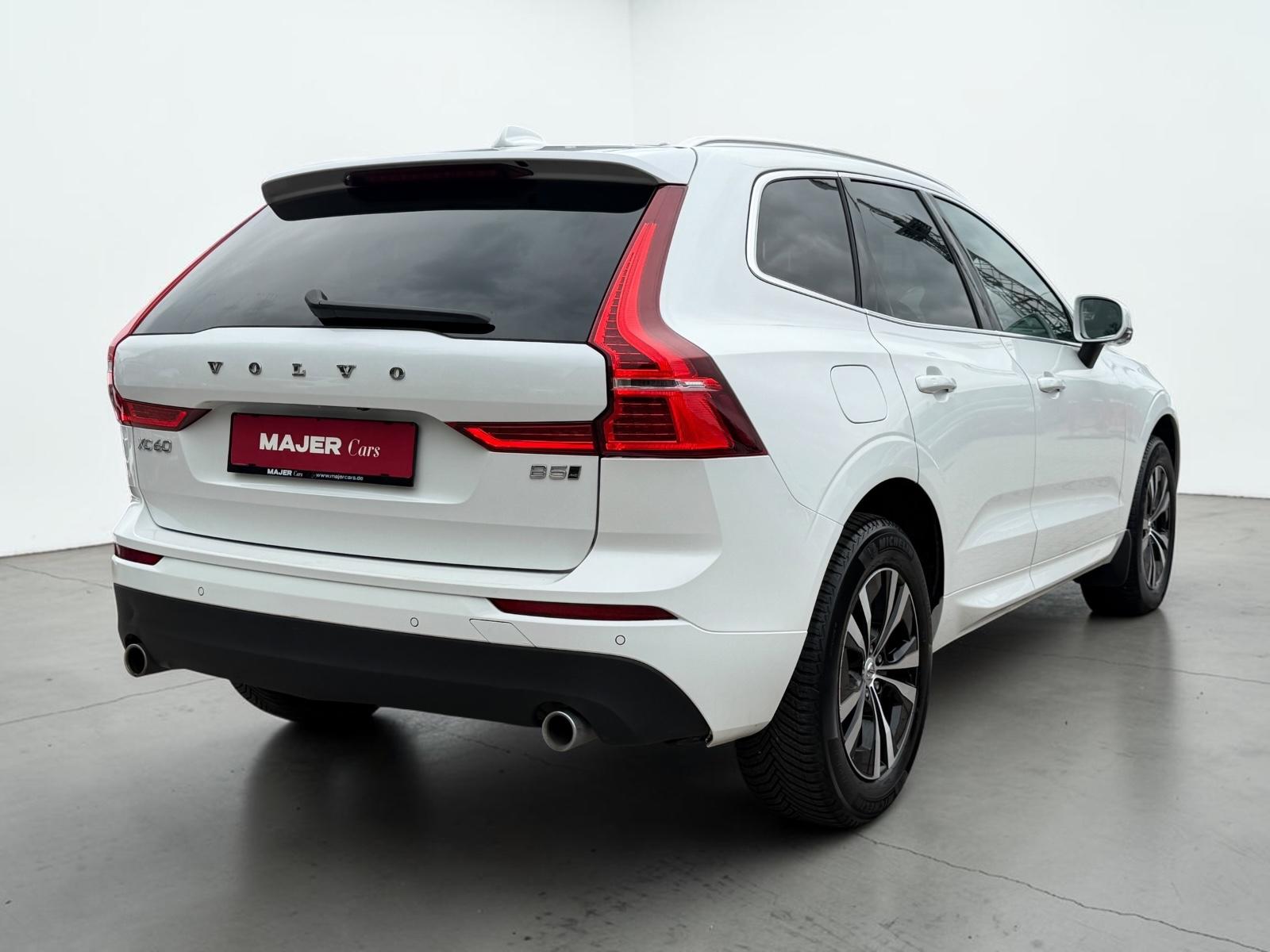 Volvo XC 60  Momentum Pro AWD*H&K*ACC*LED*AHK*