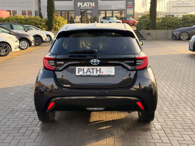 Toyota Yaris Hybrid Style Selection