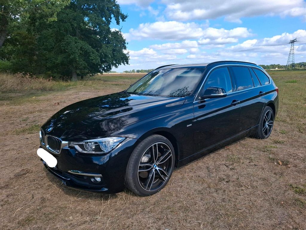 Image of BMW 320