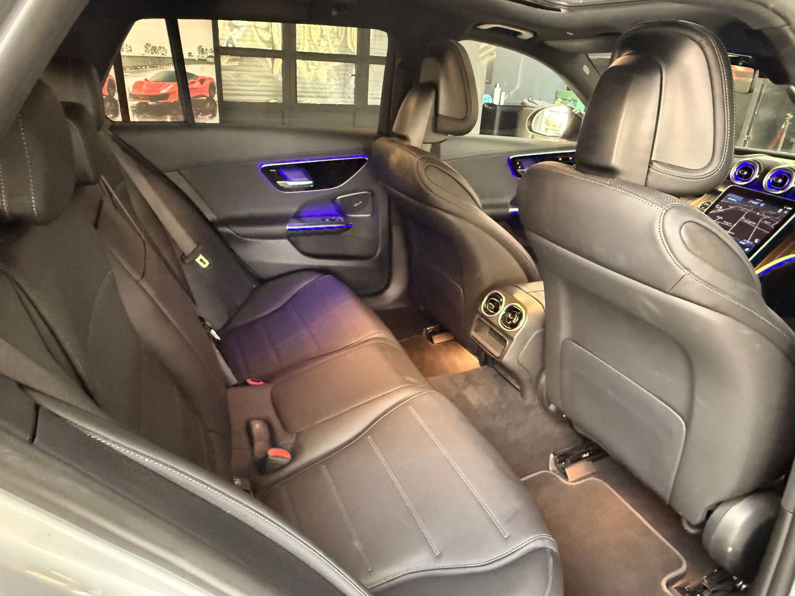 Fahrzeugabbildung Mercedes-Benz C 300TD/AMG/PANO/AMBIENTE/KAMERA/LED/MASSAGE