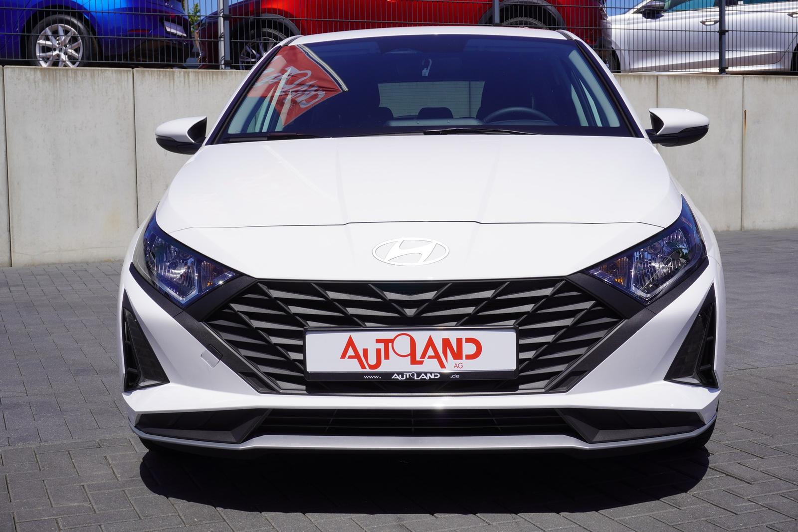 Hyundai i20 1.2 Navi Kamera Android Apple DAB Spurhalte
