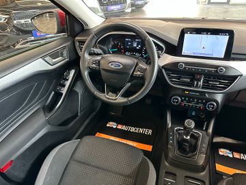 MYAUTOCENTER – Gebraucht- und Jahreswagen mit Werkstattservice in Pfaffenhofen Ford Focus Lim. *Pano*Kamera*AHK*LED*
