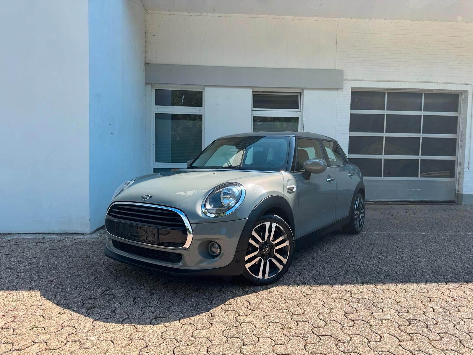 MINI Cooper 1.5 Automatik Navi Leder PDC Sitzhzg. TOP