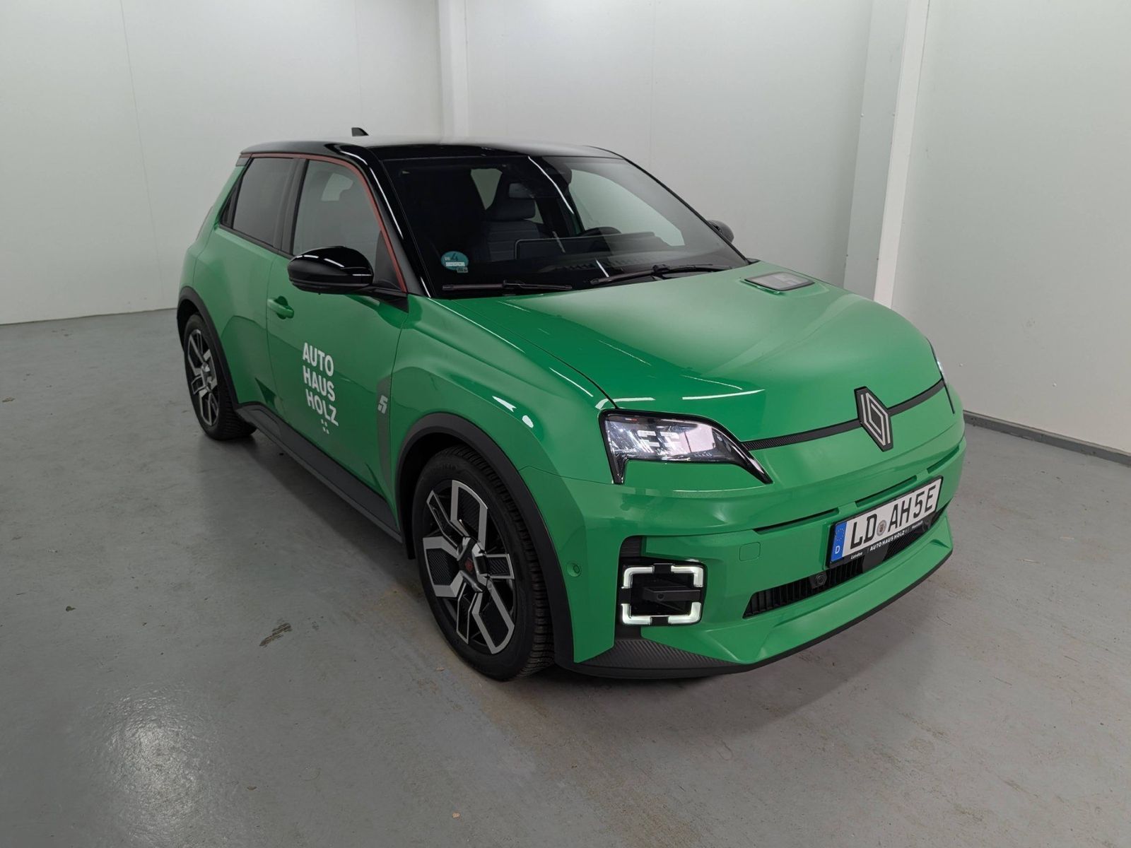 RENAULT R 5 E-Tech Techno 120 Urban Range – Bild 5