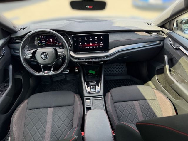 Octavia Combi RS 1.4TSI iV HUD+PANO+KESSY+LED+