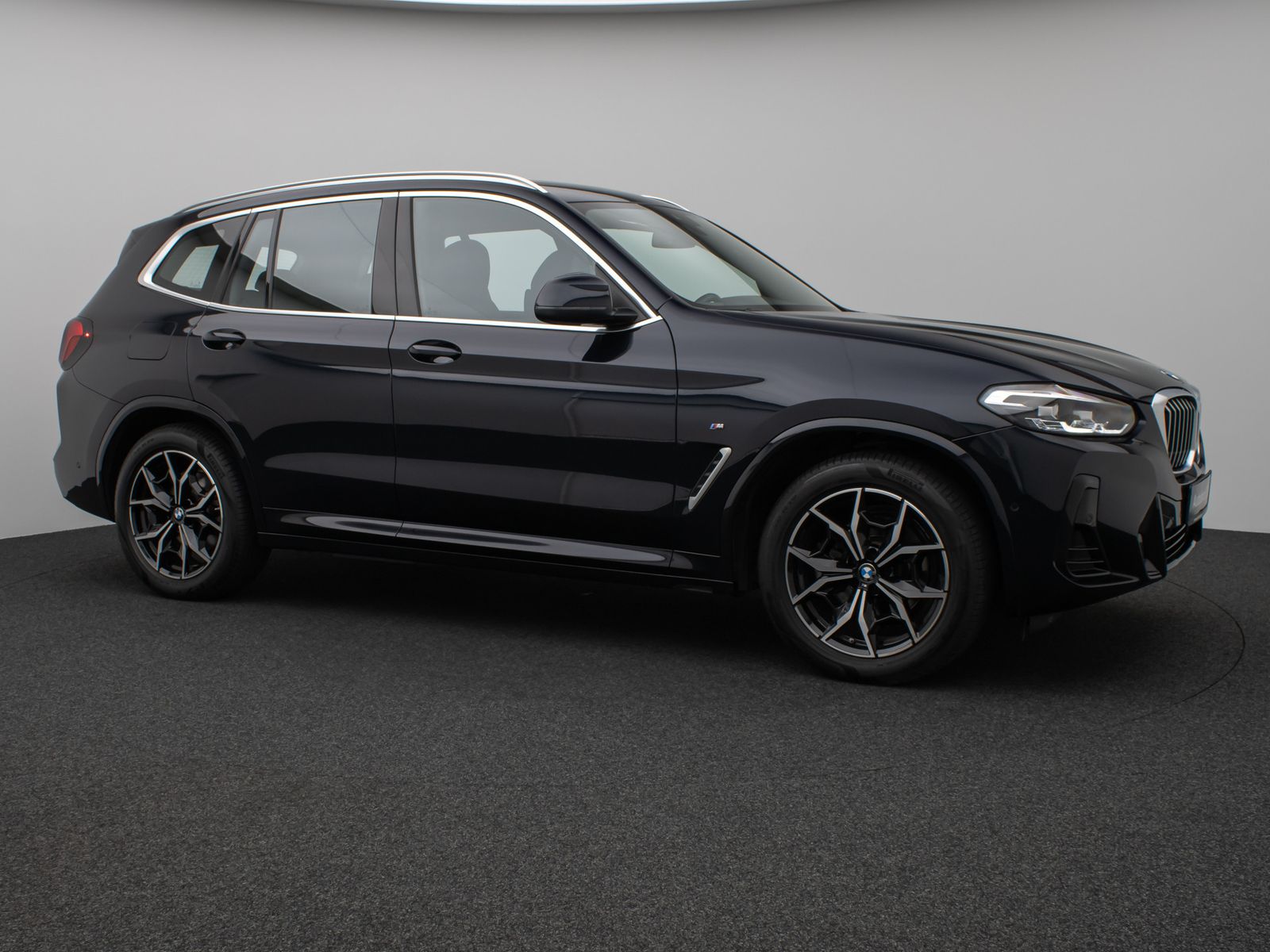 Fahrzeugabbildung BMW X3 xD20i M Sport Panorama Kamera HiFi DAB 19Zoll
