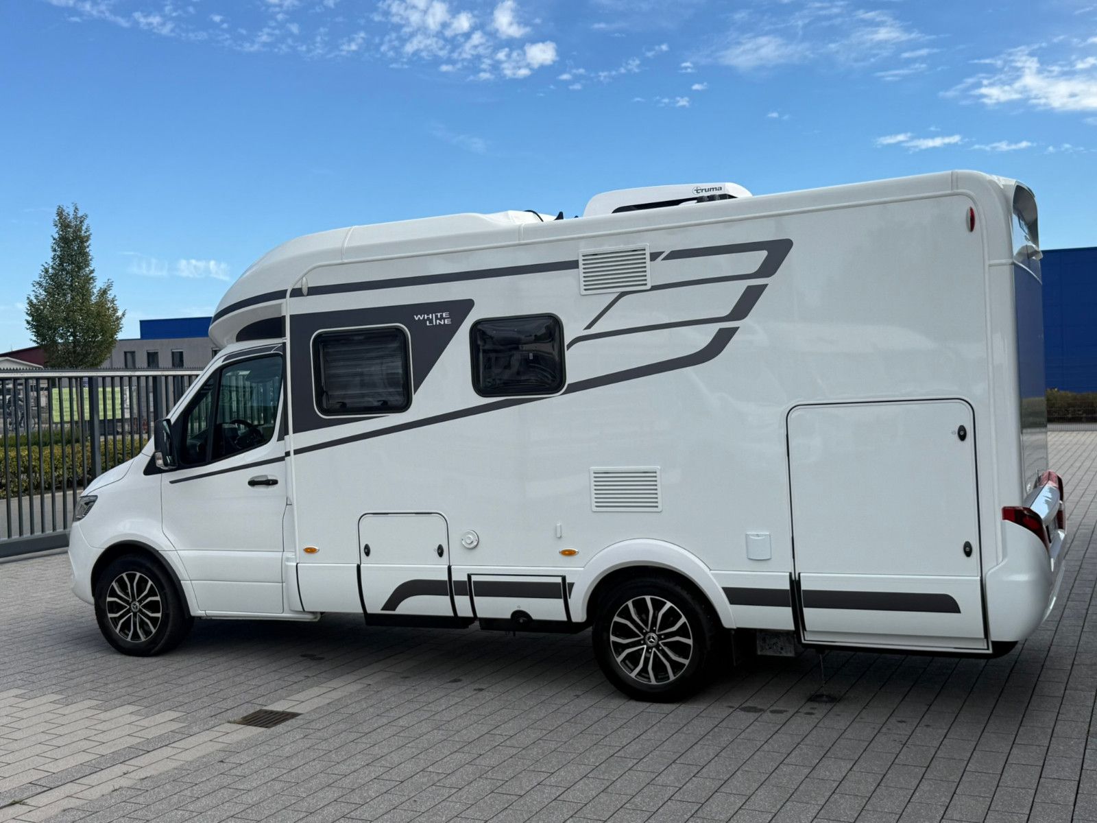 Fahrzeugabbildung HYMER / ERIBA / HYMERCAR BMC 550 T  White  Line