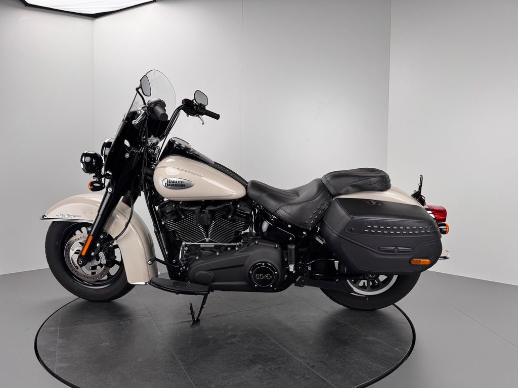 Fahrzeugabbildung Harley-Davidson SOFTAIL HERITAGE CLASSIC *JEKILL&HYDE *NEUWERTIG