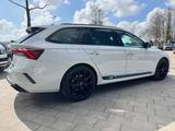 Skoda Octavia Combi RS *1.HAND* - Skoda Octavia: Weiß, RS