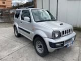 Suzuki Jimny 1.5 DDiS cat 4WD GANCIO TRAINO TAGL - Suzuki Jimny mit Diesel-Antrieb: 1.5