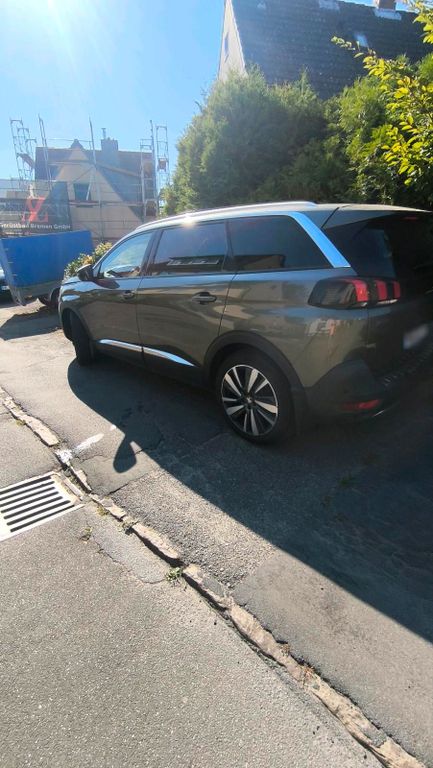 Image of Peugeot e-2008