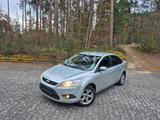 Ford ford focus 1.6 benzin tuv 07.2026 - Ford Focus aus 2011: 2.0