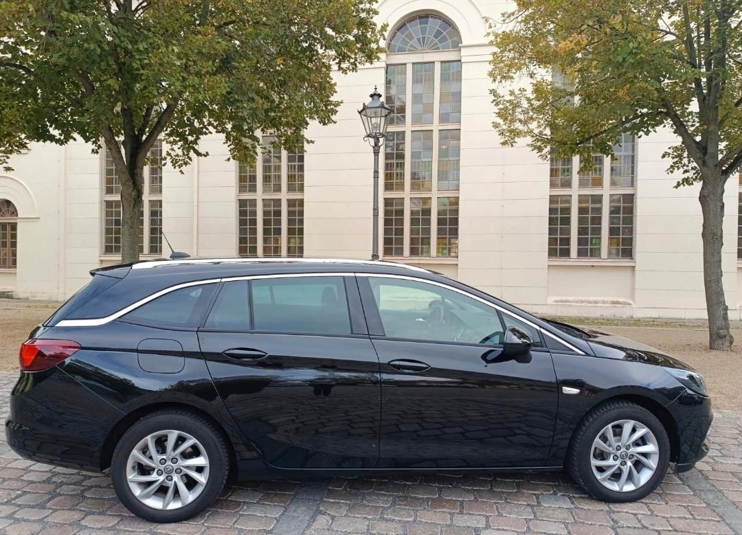 Opel Astra ST 1.2 Turbo 96kW Elegance Elegance