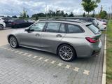 BMW 330E*LASER*Sport*M-Lenkrad*Harman/Kardon*HUD