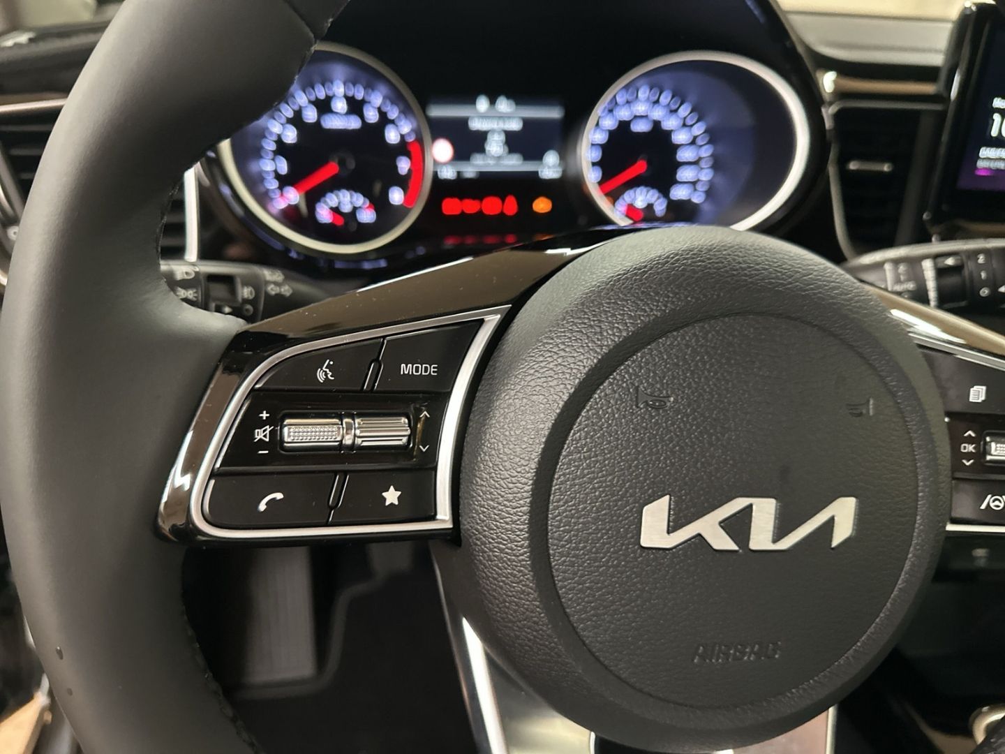 Fahrzeugabbildung Kia Ceed 1.0T 100 Vision Komfort+ Navi+Apple CarPlay