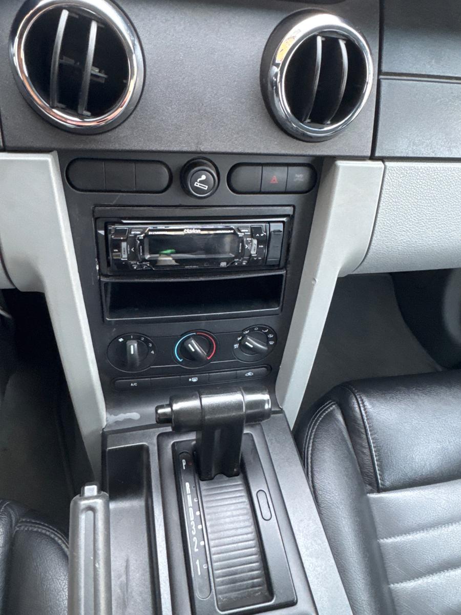 Ford Mustang 5 Coupe V6 205PS KLIMA Tempomat 17200 KM