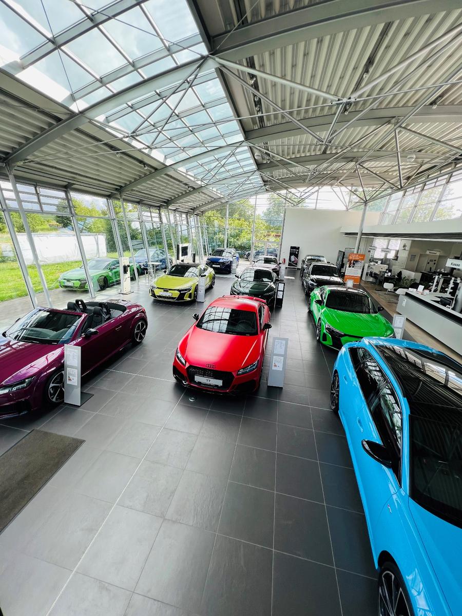 showroom-image-main