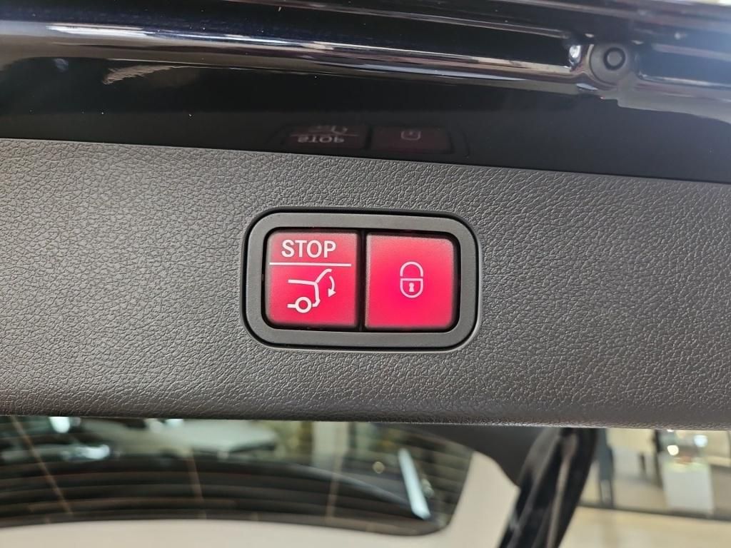 Fahrzeugabbildung Mercedes-Benz E 220 d 4M T-Modell +EDITION-AVANTGARDE+AHK+BURM
