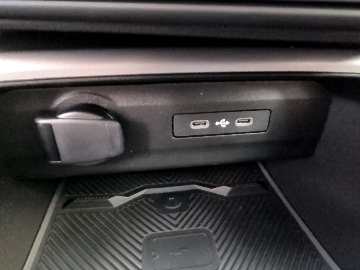 Fahrzeugabbildung Dacia Bigster Journey HYBRID 155
