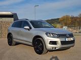 Volkswagen Touareg 3.0TDI Bi-Xenon/ACC/Panorama/Sport-Paket - Volkswagen Touareg: Sport