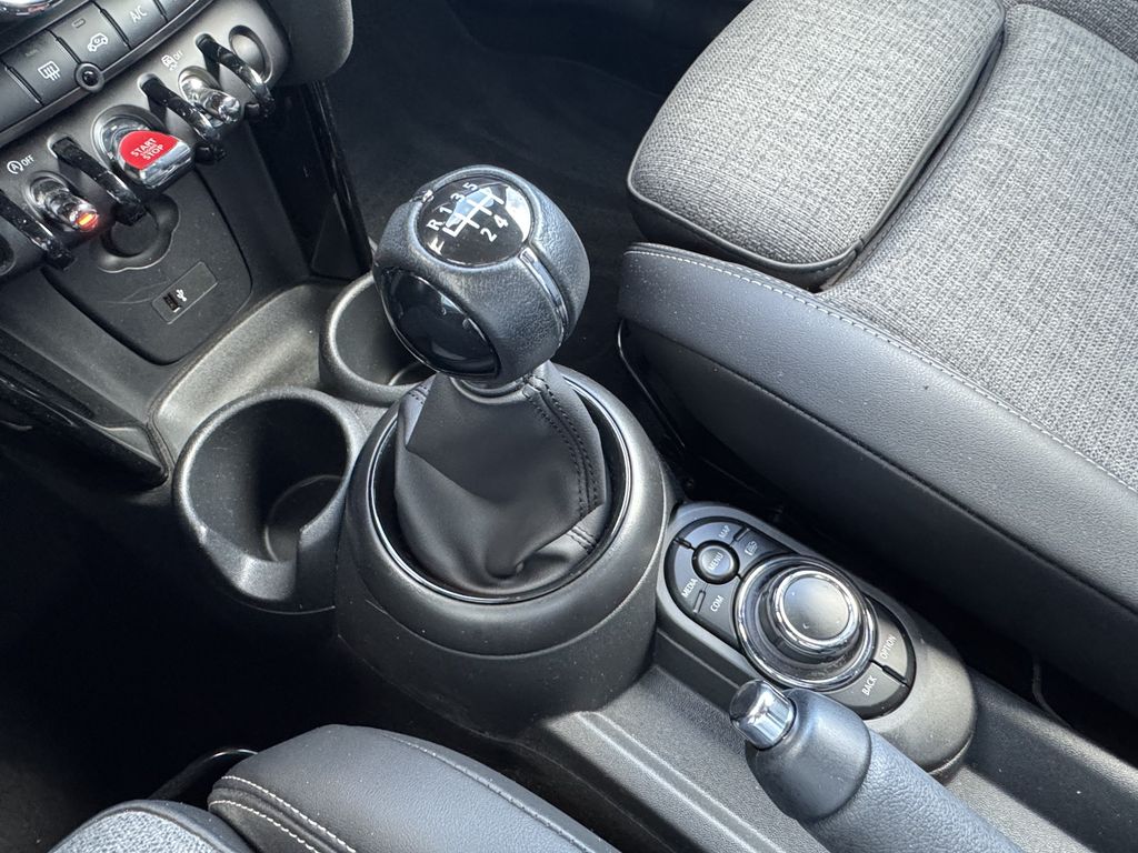 MINI Cooper 2023