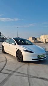 Tesla Model 3 Hinterradantrieb RWD RWD - Tesla Model 3 aus 2024