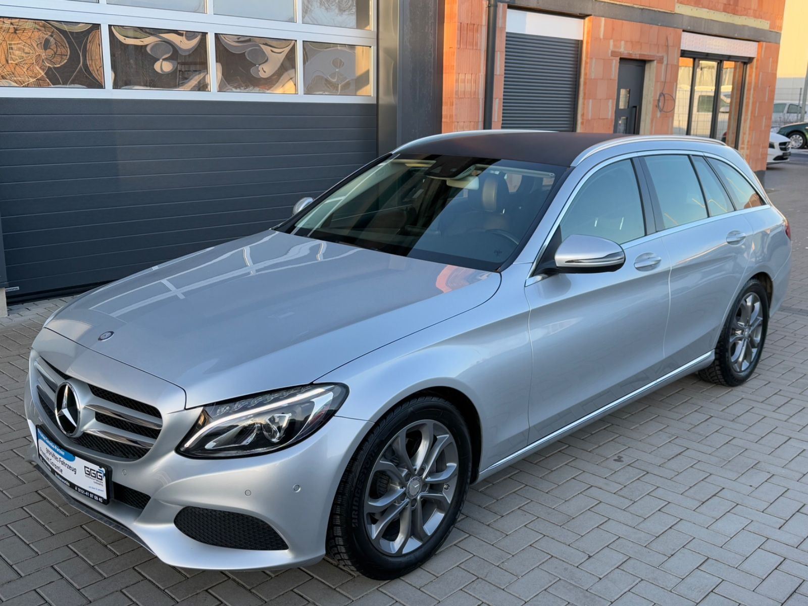 MERCEDES-BENZ C 180 T CGI *LED*NAVI*AHK*8FACH*TÜV NEU*SHZ*