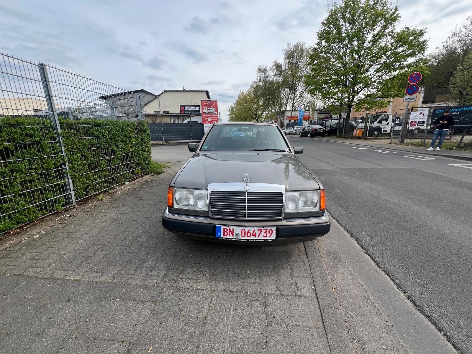 Mercedes-Benz E 200, Sehr gepflegt, TÜV bis 04/28