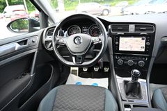 VW Golf VII Lim. 1.5 TSI IQ.DRIVE