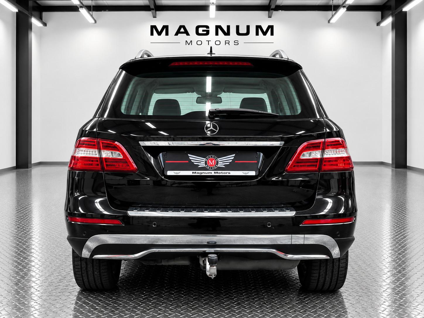 Mercedes-Benz ML250 4-MATIC BT *Navi*Leder*AHK*8x Bereift*