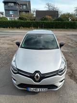 Renault Clio Limited TCe 90  Deluxe Paket  Privatkauf - Renault Clio Gebrauchtwagen in Düsseldorf