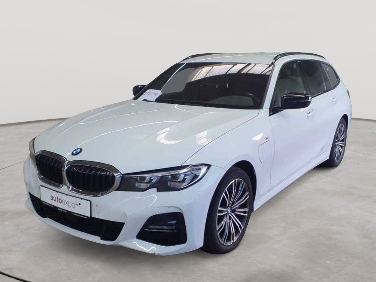 BMW 320e Touring Aut. M Sport Navi SHZ LED  imagem 2