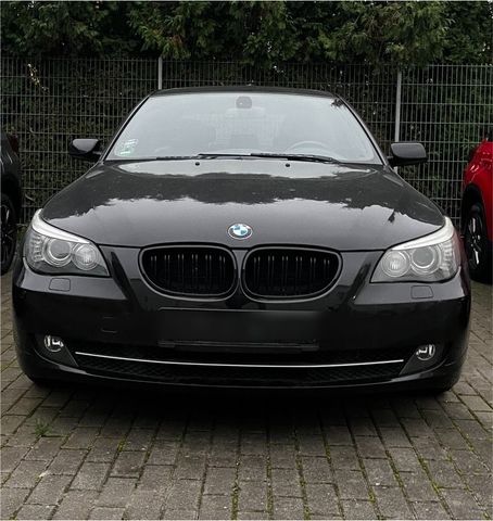 BMW 525i E60 + HUD + Ledersitze + Schwarze...