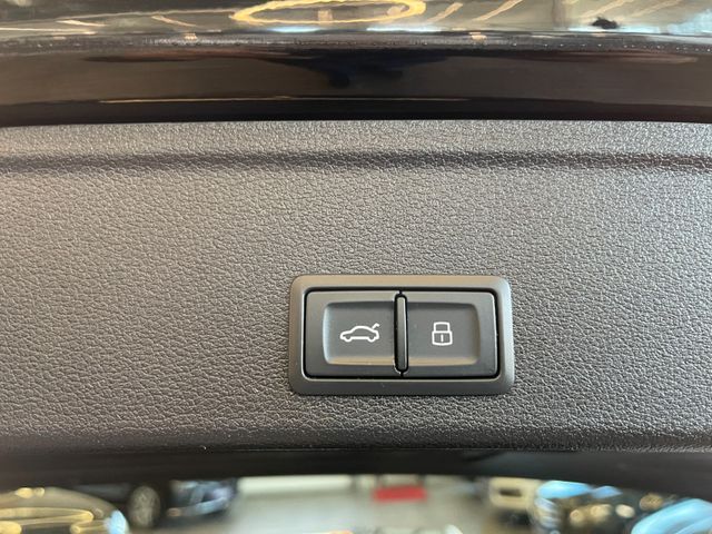 Audi A4 Avant 40 TDI *19%*1.HAND*TOUCH*KAM*APS*NAVI*