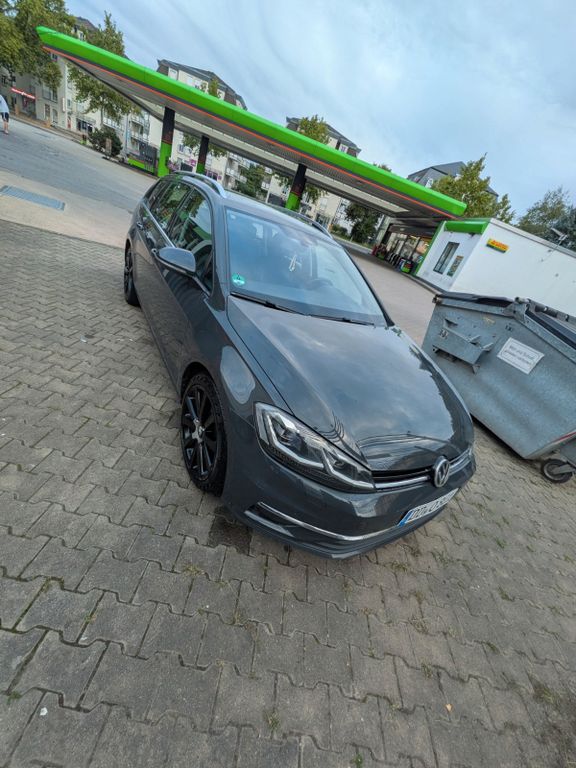 Image of Volkswagen Golf