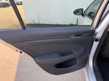 Volkswagen Golf - 9